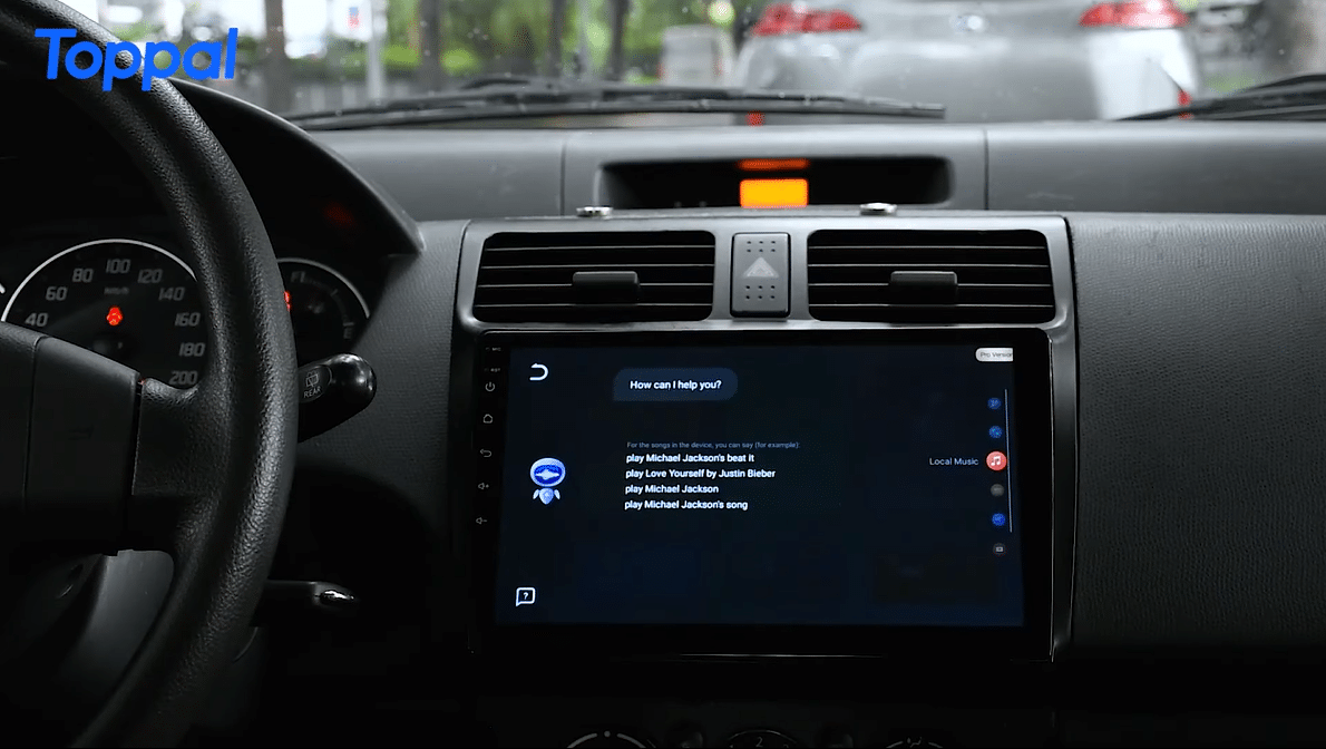 Assistente de voz com IA da Toppal a funcionar numa unidade principal de um automóvel Android